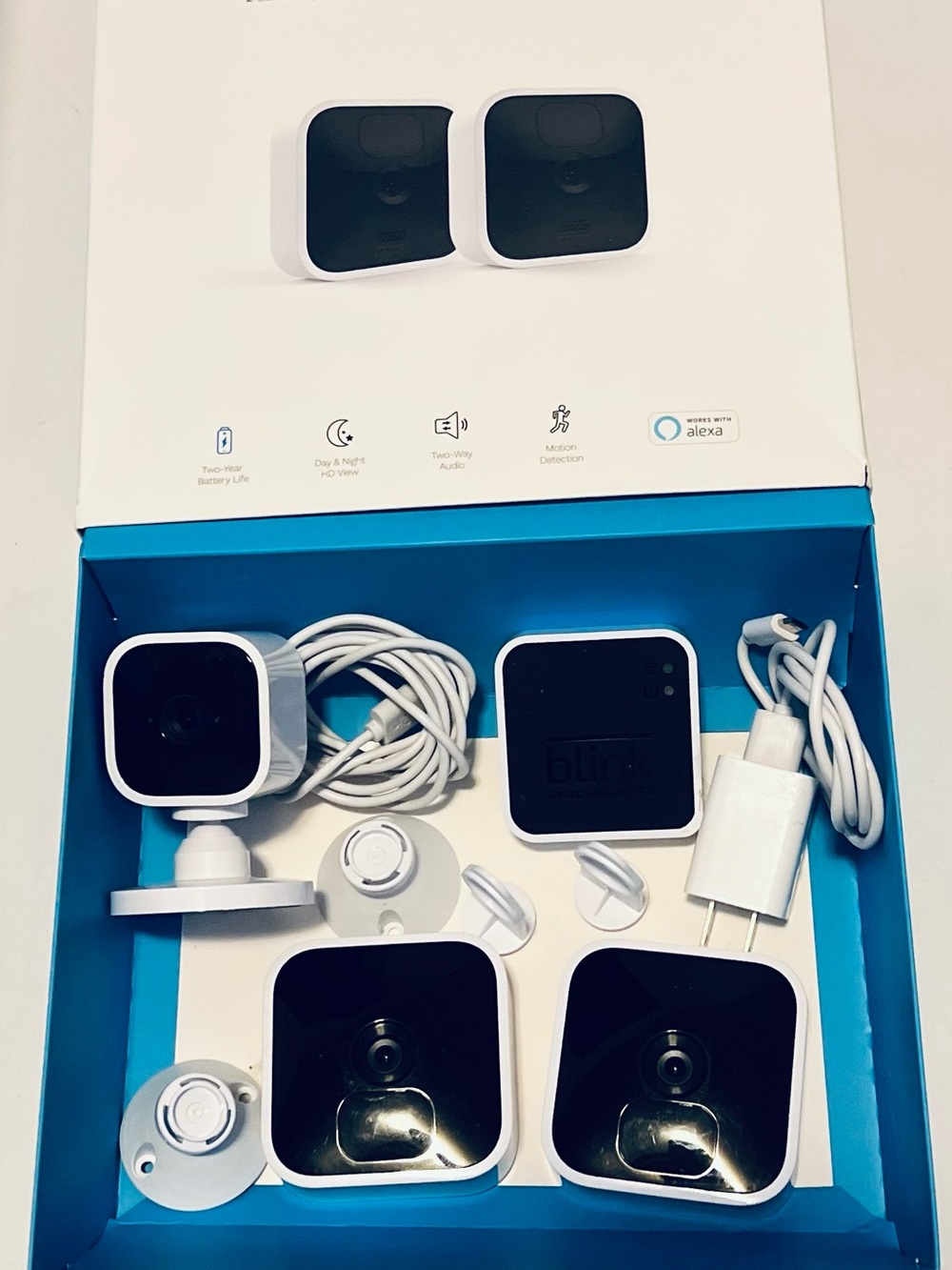 Blink indoor 2 Security Camera Kit Wireless Home Night Vision Working Perfectly